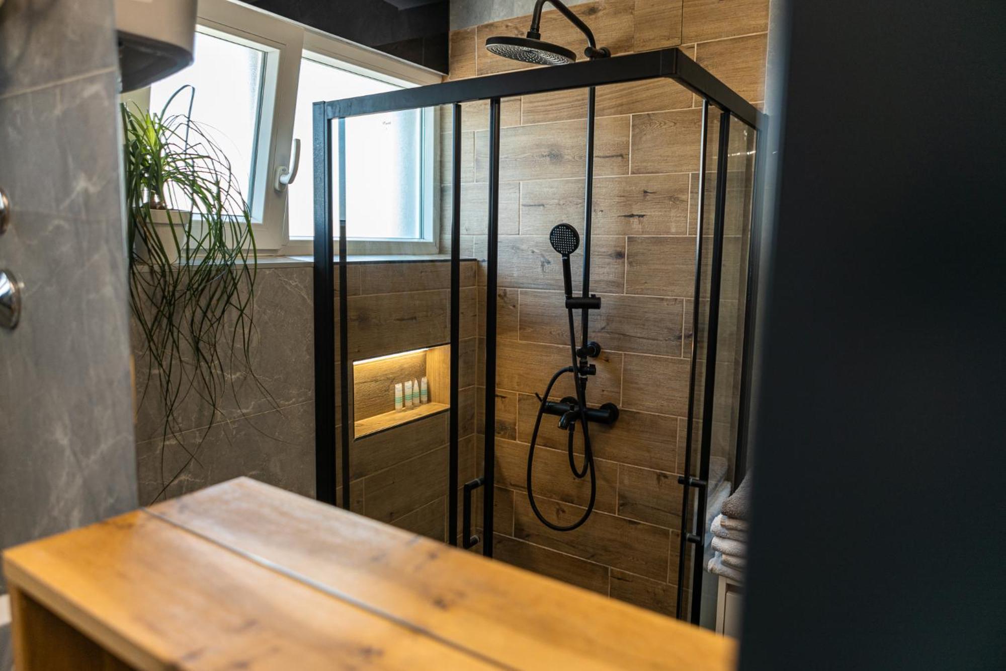 Diocles Place Apartman